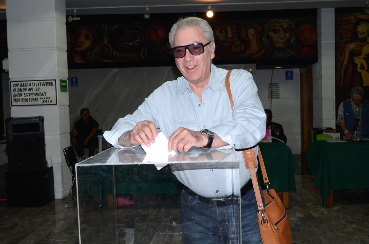 Otto Sirgo desarrolló una trayectoria de más de cinco décadas en la actuación. Foto: Mezcalent.