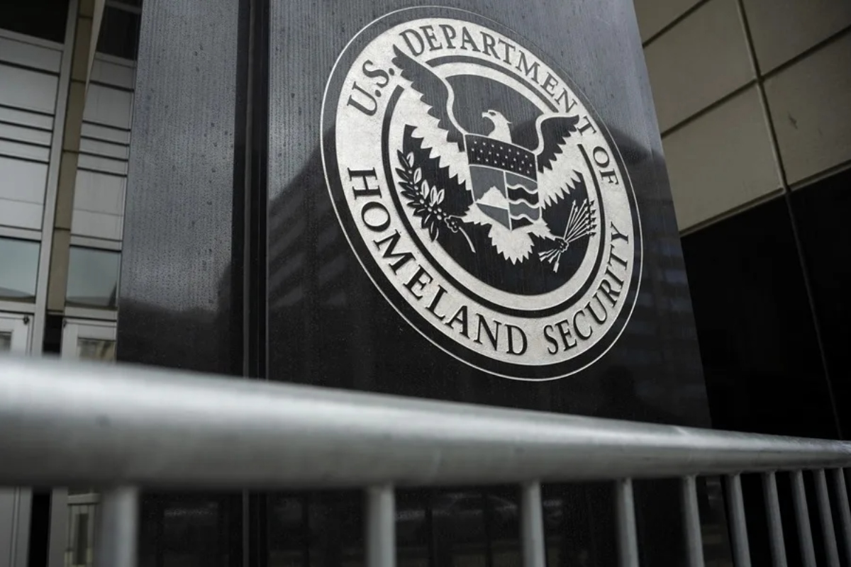 USCIS, inmigración, corte MundoNOW