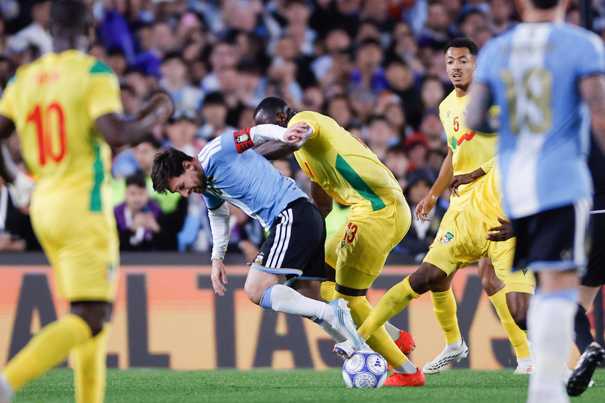 Messi se despide de la selección con gol y dos asistencias